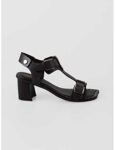 Sandalia de tacón marrón oscuro ASH Criss con hebillas metálicas y puntera cuadrada con tachas