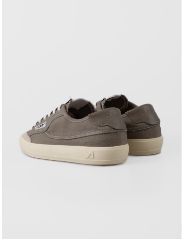 Zapatilla baja military Autry Windscape Low con lona y refuerzo de ante