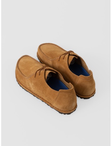 Zapato marrón Birkenstock Utti Lace de ante con cordones y costura vista