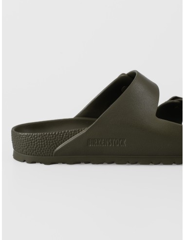 Sandalia khaki BIRKENSTOCK Arizona EVA con dos correas ajustables y construcción ligera