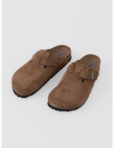 Zueco Dark Tea Tonal BIRKENSTOCK Boston BS de ante con hebilla tonal ajustable