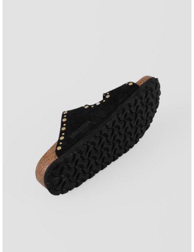 Sandalia negra Birkenstock Arizona Rivet Border con remaches dorados