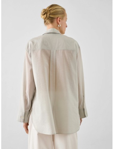 Camisa gris claro Soeur Francesca con bolsillo en el pecho y silueta amplia