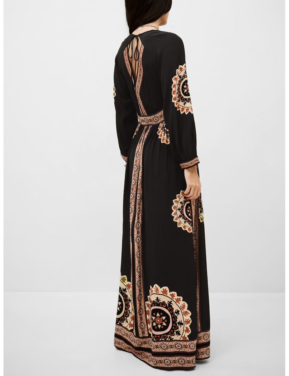 Vestido largo Carbone ba&sh Robe Vera con escote en V y estampado ornamental en contraste