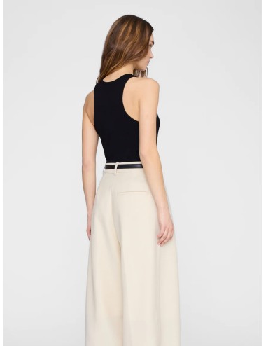 Top negro Anine Bing Cole de canalé fino con silueta ajustada y monograma bordado