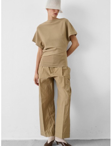 Pantalones ecru Soeur Watson de pierna ancha con pliegue delantero y bajo con vuelta