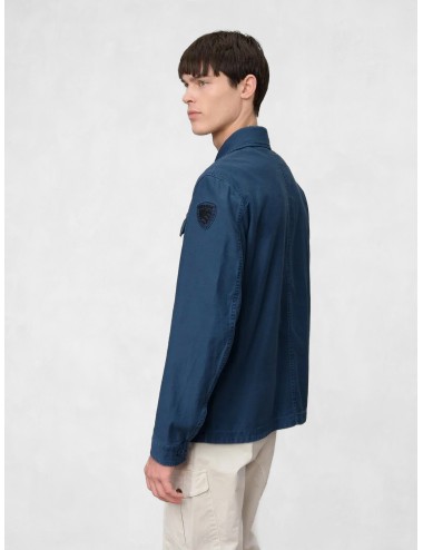 Sobrecamisa índigo Blauer Goodale de algodón con bolsillos utilitarios y parche logo en manga