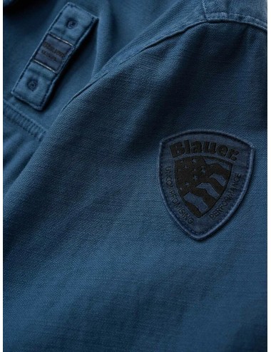 Sobrecamisa índigo Blauer Goodale de algodón con bolsillos utilitarios y parche logo en manga