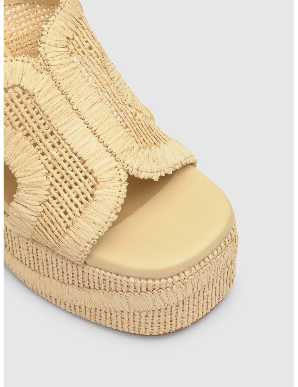 Sandalia CASTAÑER FRANCINA en natural con rafia natural bordada y tacón de 13 cm