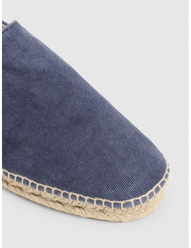 Alpargata CASTAÑER JOEL en azul oxford con lona azul oxford y diseño slip-on