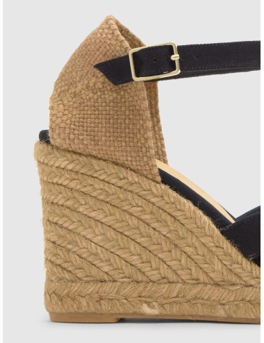 Sandalia CASTAÑER BRUNA T en negro con algodón negro y cuña de 9 cm