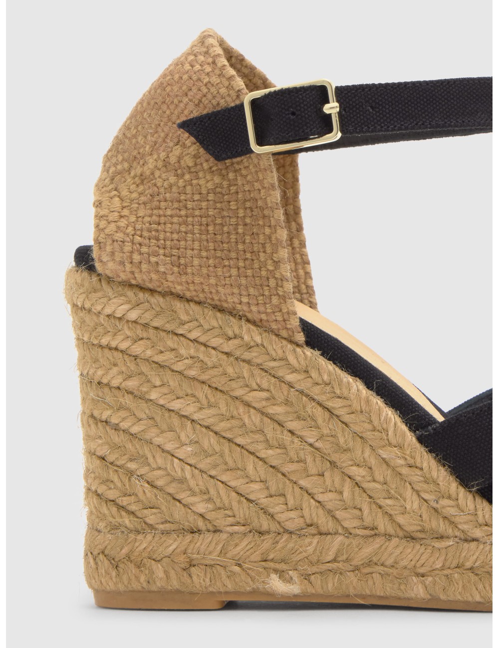 Sandalia CASTAÑER BRUNA T en negro con algodón negro y cuña de 9 cm