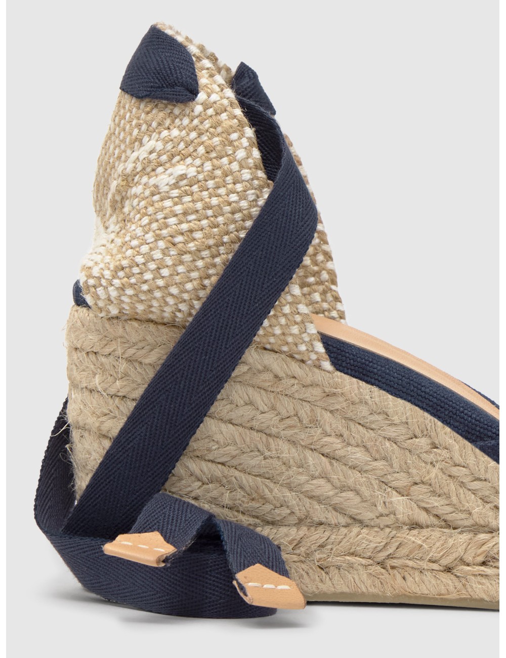 Alpargata CASTAÑER CARINA en sand con lona sand y cuña de 7 cm