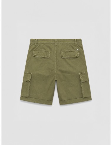 Bermuda cargo verde oliva Mason's Chile con bolsillos laterales y corte slim