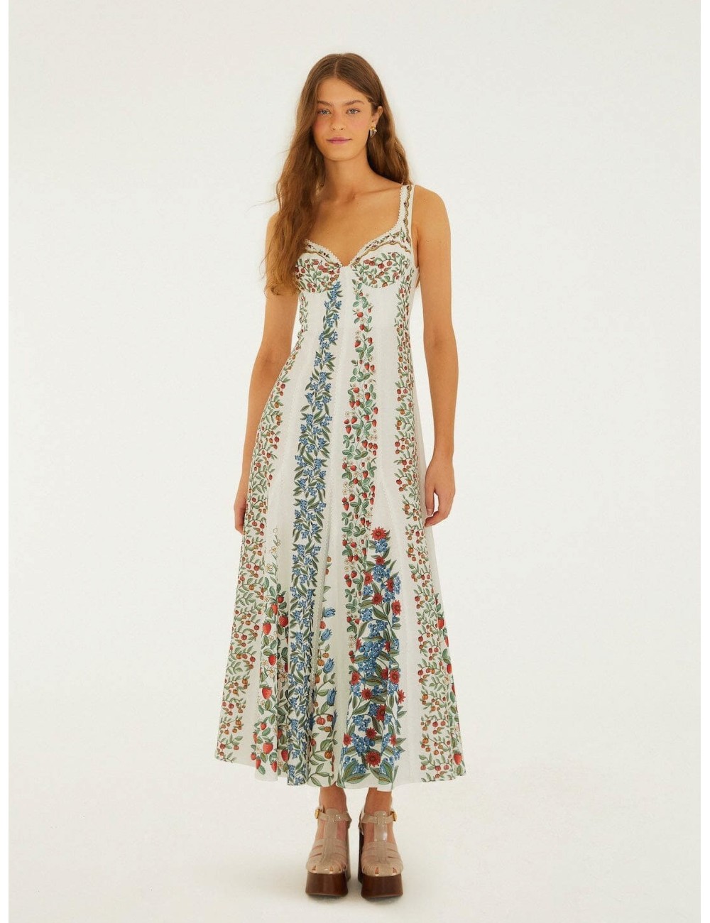 Vestido maxi off-white FARM RIO Fruit Beauty con estampado tropical Fruit Beauty sobre base clara