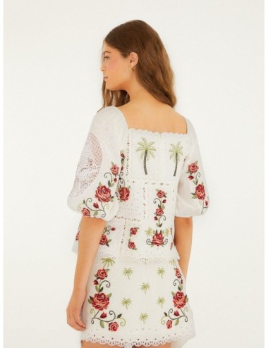 Blusa off-white FARM RIO Tropi Scarf con bordado tropical con lectura artesanal