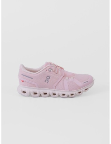 Zapatilla baja rosa claro ON RUNNING Cloud 6 con suela CloudTec visible
