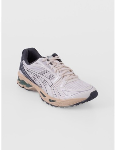 Zapatilla baja blanco roto ASICS GEL KAYANO 14 con contraste oscuro en el talón