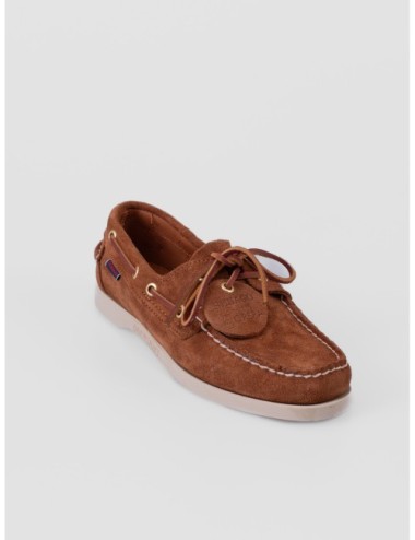 Zapato bajo cognac SEBAGO Portland Artisan con construcción tipo náutico