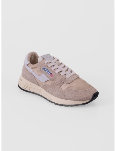 sneakers blanco Autry Reelwind Low WOM con paneles runner y suela de agarre vista lateral