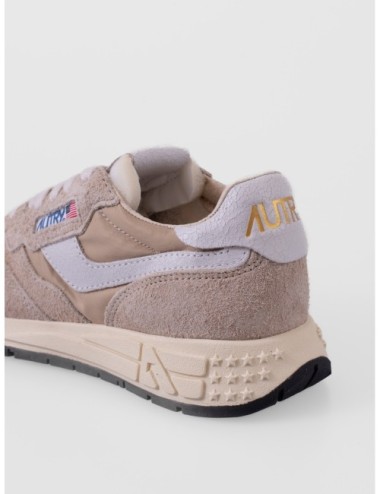 sneakers blanco Autry Reelwind Low WOM con paneles runner y suela de agarre vista trasera