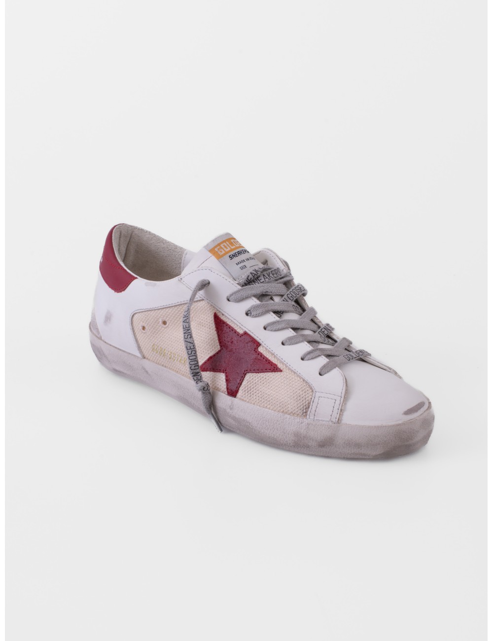 zapatillas Super Star Golden Goose beige y blanco vista lateral exterior