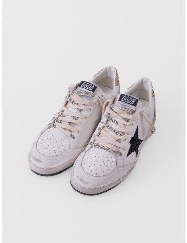 zapatillas Ball Star Golden Goose blanco negro y dorado vista frontal