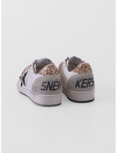 zapatillas Ball Star Golden Goose blanco negro y dorado vista posterior