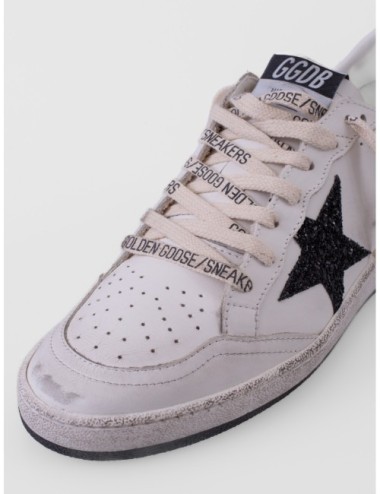 zapatillas Ball Star Golden Goose blanco negro y dorado detalle de suela
