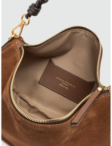 Bolso Cleo de Gianni Chiarini en coñac detalle del diseño