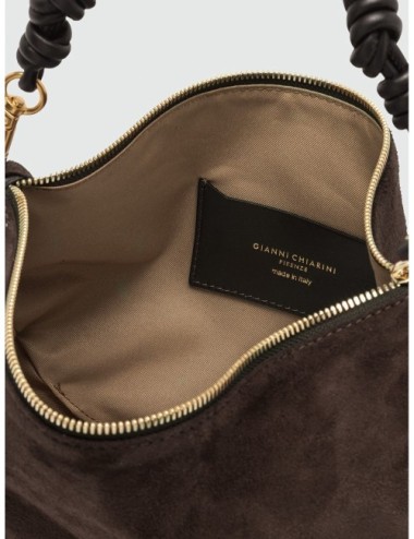 Bolso Cleo de Gianni Chiarini en moka detalle del diseño