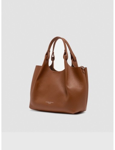 Bolso Dua de Gianni Chiarini en marrón nogal vista en tres cuartos