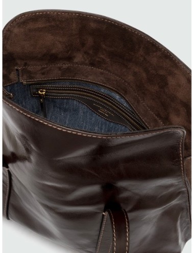 Bolso Marghe de Gianni Chiarini en marrón espresso detalle del diseño