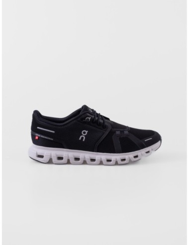 Zapatillas ON RUNNING Cloud 6 en negro y blanco