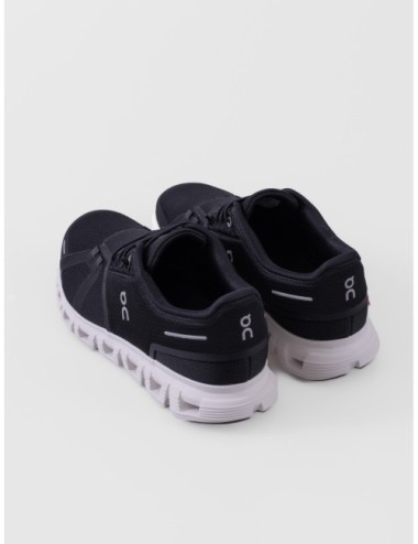 Zapatillas ON RUNNING Cloud 6 en negro y blanco