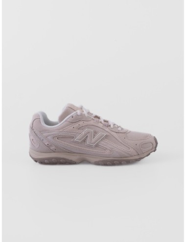 Zapatillas 204L New Balance en color marrón