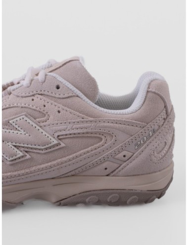 Zapatillas 204L New Balance en color marrón