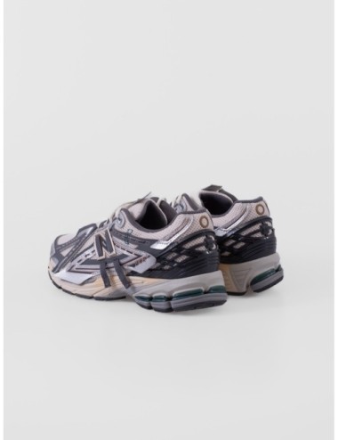 Zapatillas 1906A New Balance en color blanco