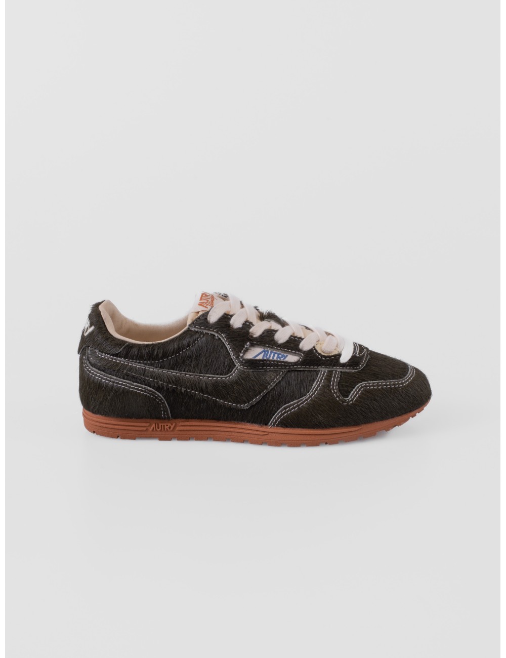 Sneakers Autry Windspin Low en tono militar