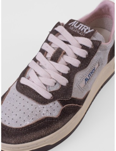 Sneakers Autry Medalist Low en plata y Mustang