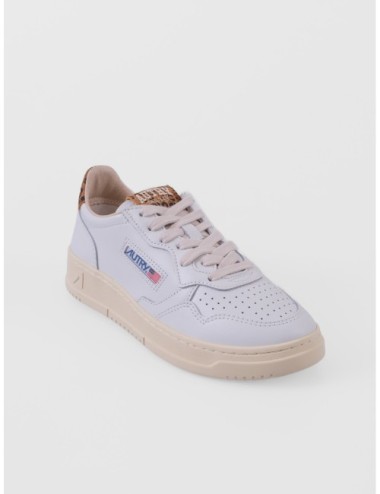 Sneakers Autry Medalist Low en blanco y estampado leopardo