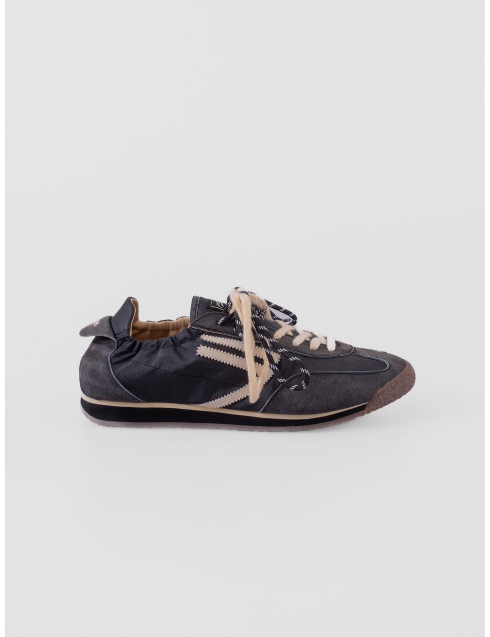 Sneakers Puraai 6.02 PANTHER en negro
