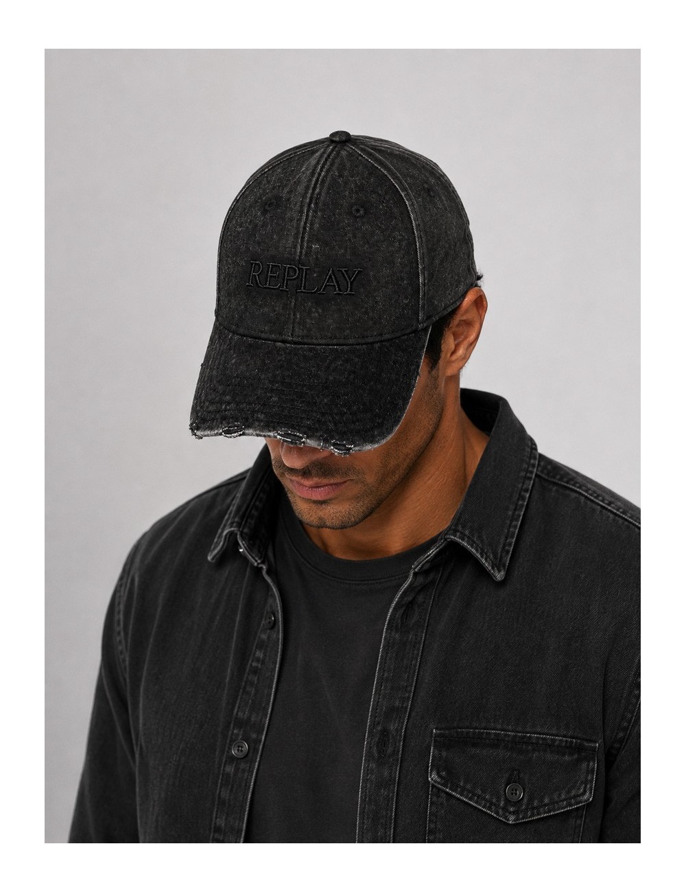 Gorra Embroidered Cotton Baseball Cap Replay negro