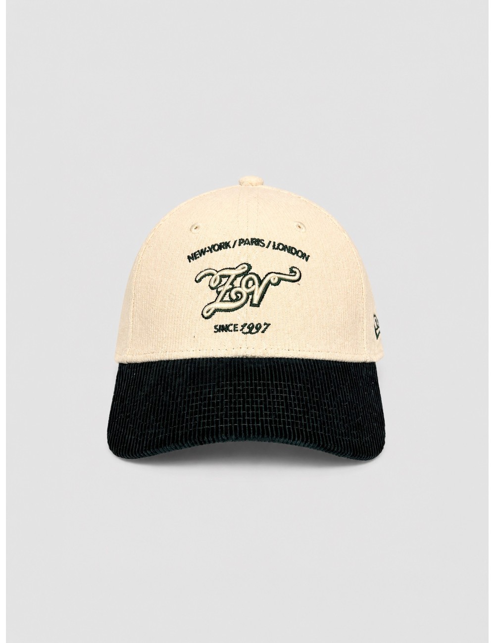 Gorra New Earzy Velvet Tennis Cap Zadig&Voltaire blanco roto y negro