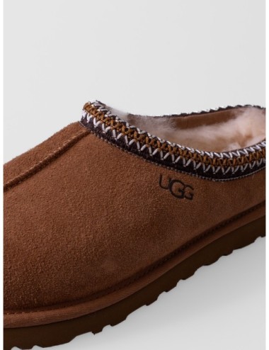 Zuecos Tasman II UGG en color castaño