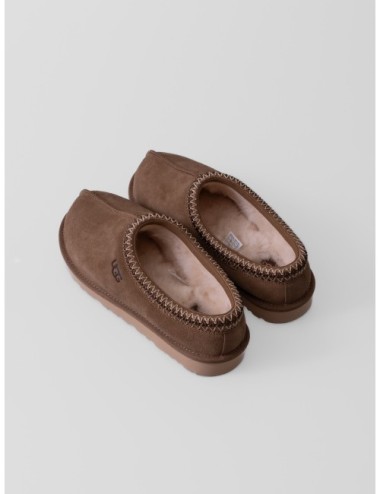 Zuecos Tasman II UGG en color bronce claro