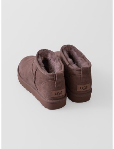 Botín Classic Ultra Mini de UGG en color Caribou