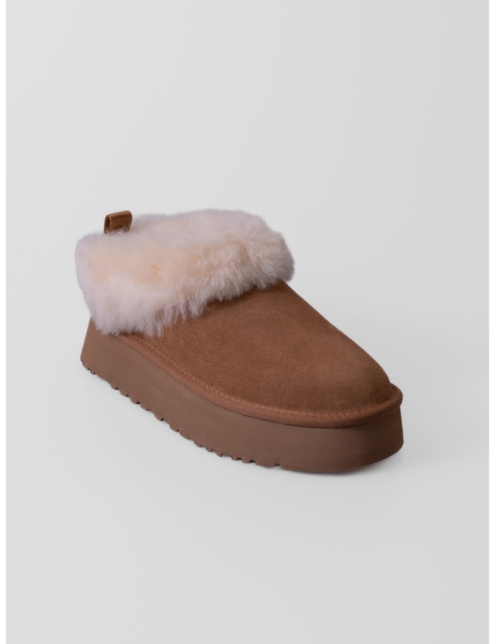 Zueco Tazzelle de UGG en color Chestnut