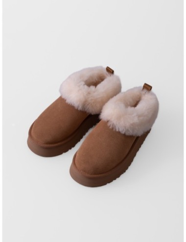 Zueco Tazzelle de UGG en color Chestnut