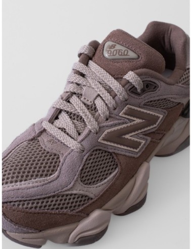 Sneakers 9060 New Balance en marrón topo